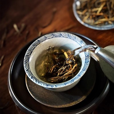 【云南老树红茶】经典凤庆松针滇红茶蜜薯香金芽金针滇红功夫红茶图2